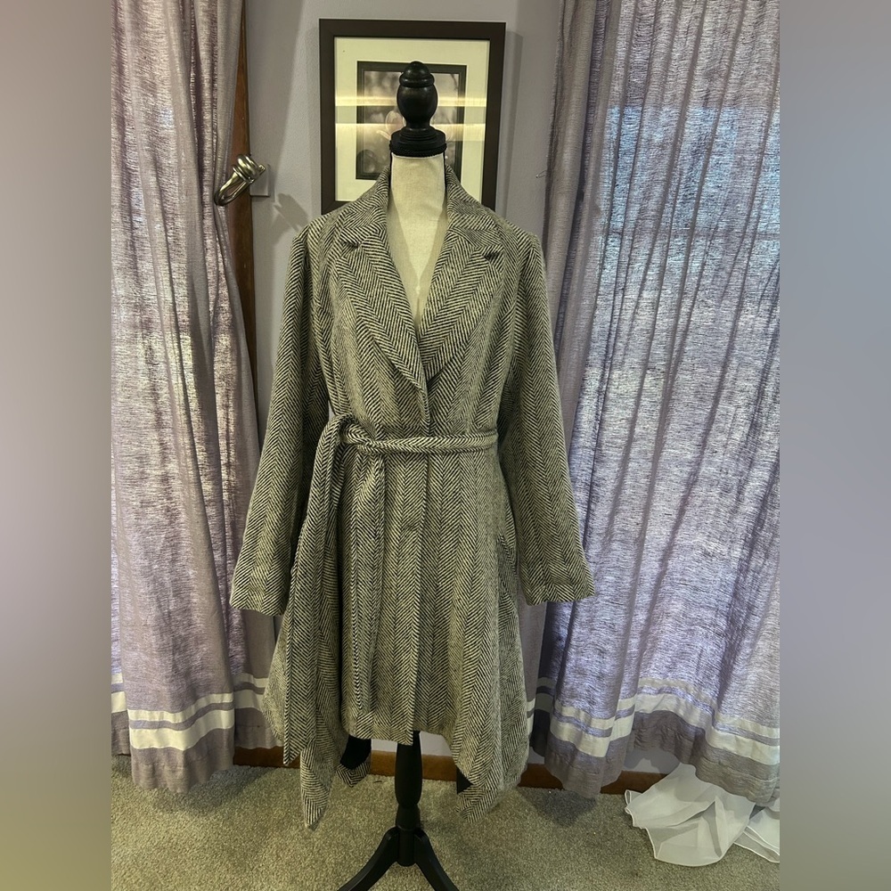 Ryu Herringbone Coat